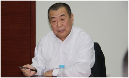 金海集团董事长张海桥介绍项目情况, 提出"土"文化