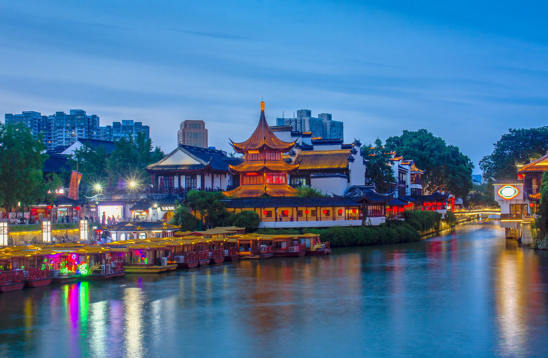 摄图网_501625774_banner_夫子庙泮池夜景（企业商用）.jpg